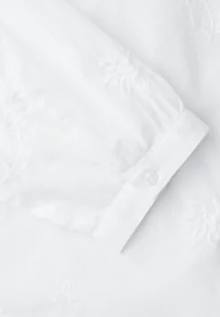 Chemisier à manches 3/4 avec broderie