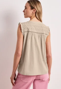 Chemisier top col fendu – détails shiffley