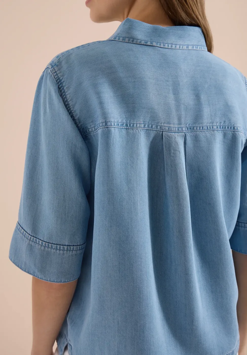 Chemisier à manches courtes en look denim