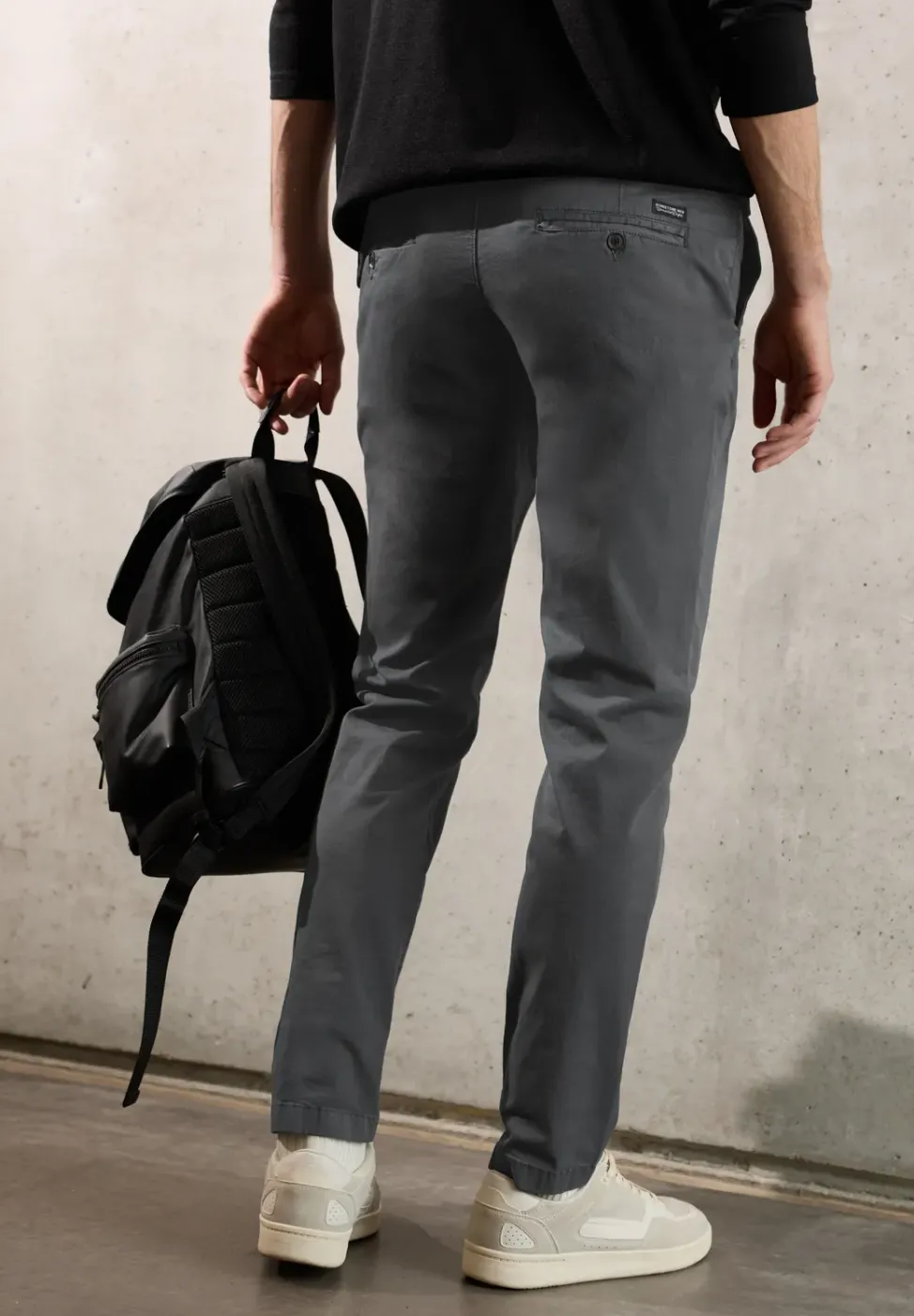 Chino avec ceinture stretch