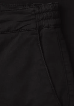 Chino avec ceinture stretch