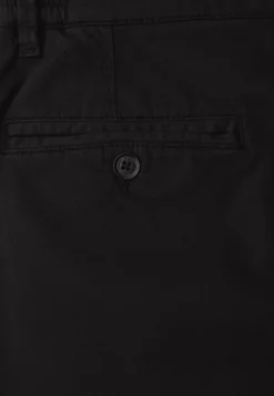 Chino avec ceinture stretch