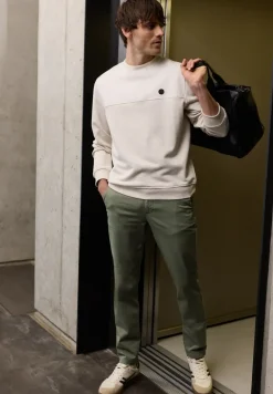 Chino avec ceinture stretch