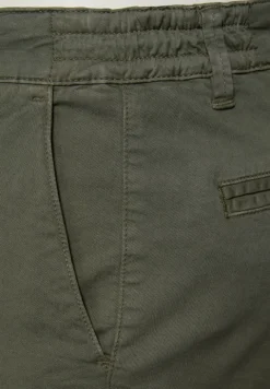 Chino avec ceinture stretch