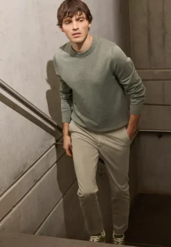 Chino avec ceinture stretch
