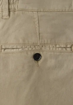 Chino avec ceinture stretch