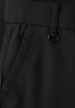 Chino avec détail de bande