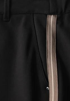 Chino avec détails en bande