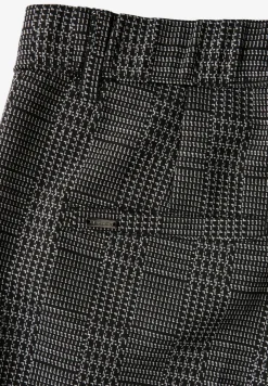 Chino à carreaux