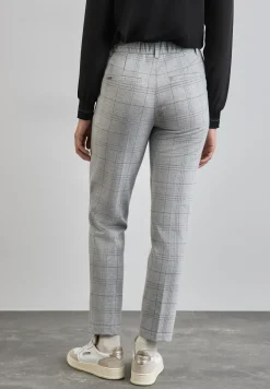 Chino à carreaux
