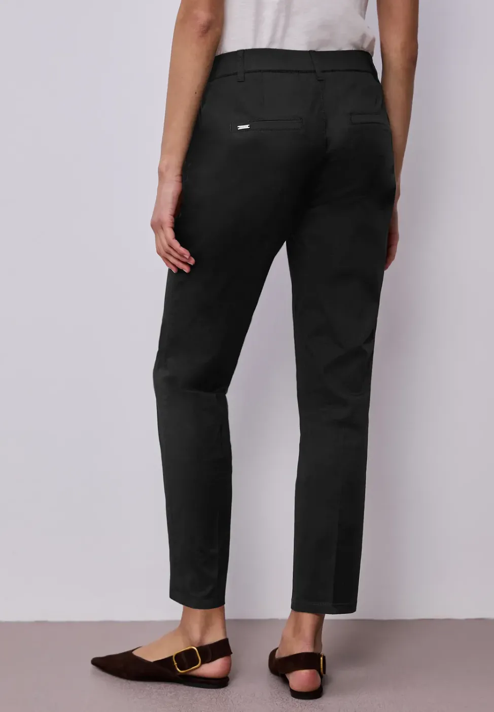 Chino en coupe casual dans une qualité douce