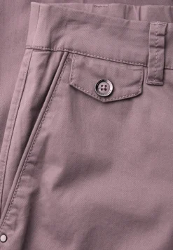 Chino en coupe casual dans une qualité douce