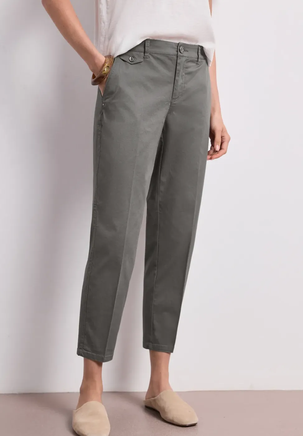 Chino en coupe casual dans une qualité douce
