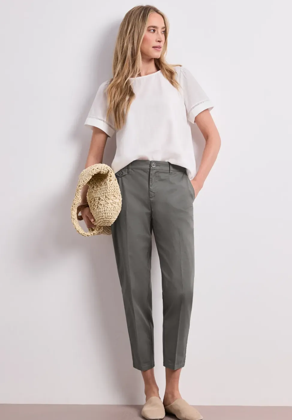 Chino en coupe casual dans une qualité douce