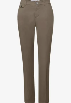Chino en coupe casual dans une qualité douce
