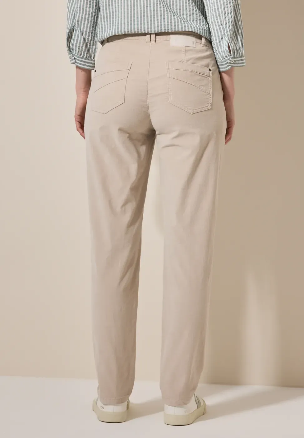 Chino en velours côtelé