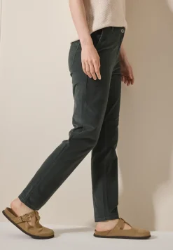 Chino en velours côtelé