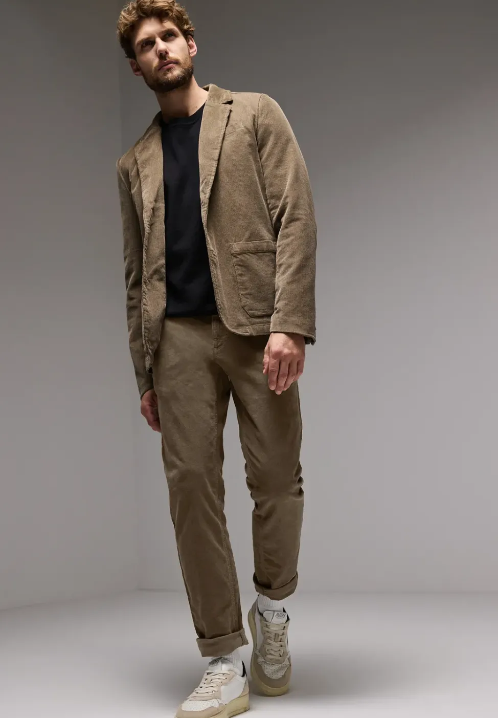 Chino en velours côtelé