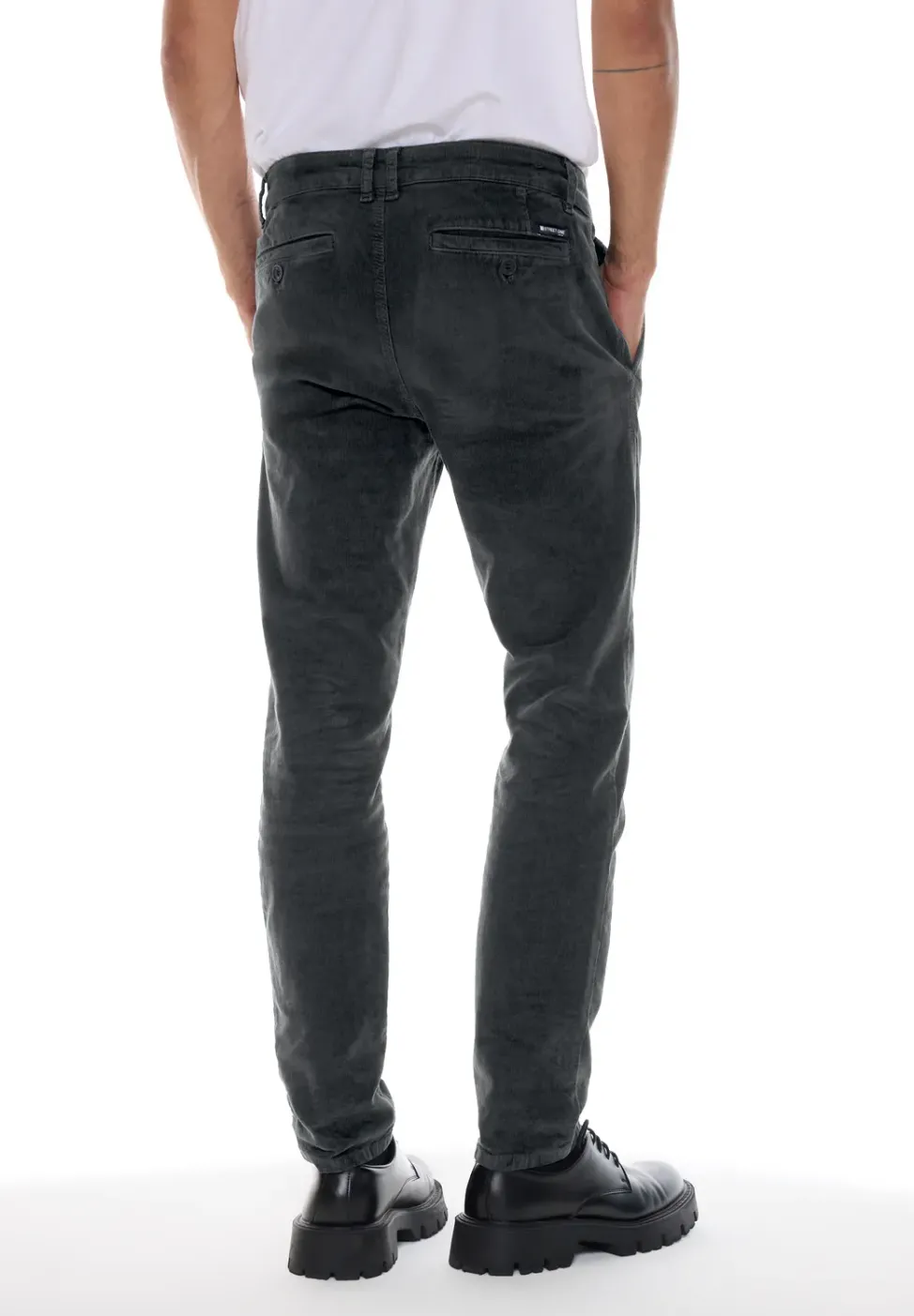 Chino en velours côtelé