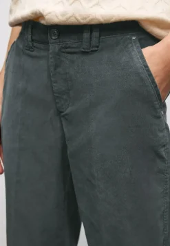 Chino en velours doux