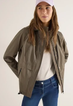 Coupe-vent avec sweat à capuche