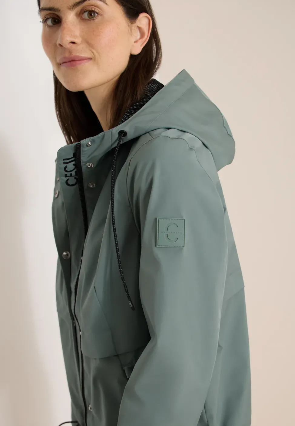 Coupe-vent avec sweat à capuche