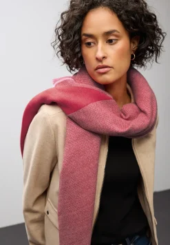 Douce écharpe two-tone