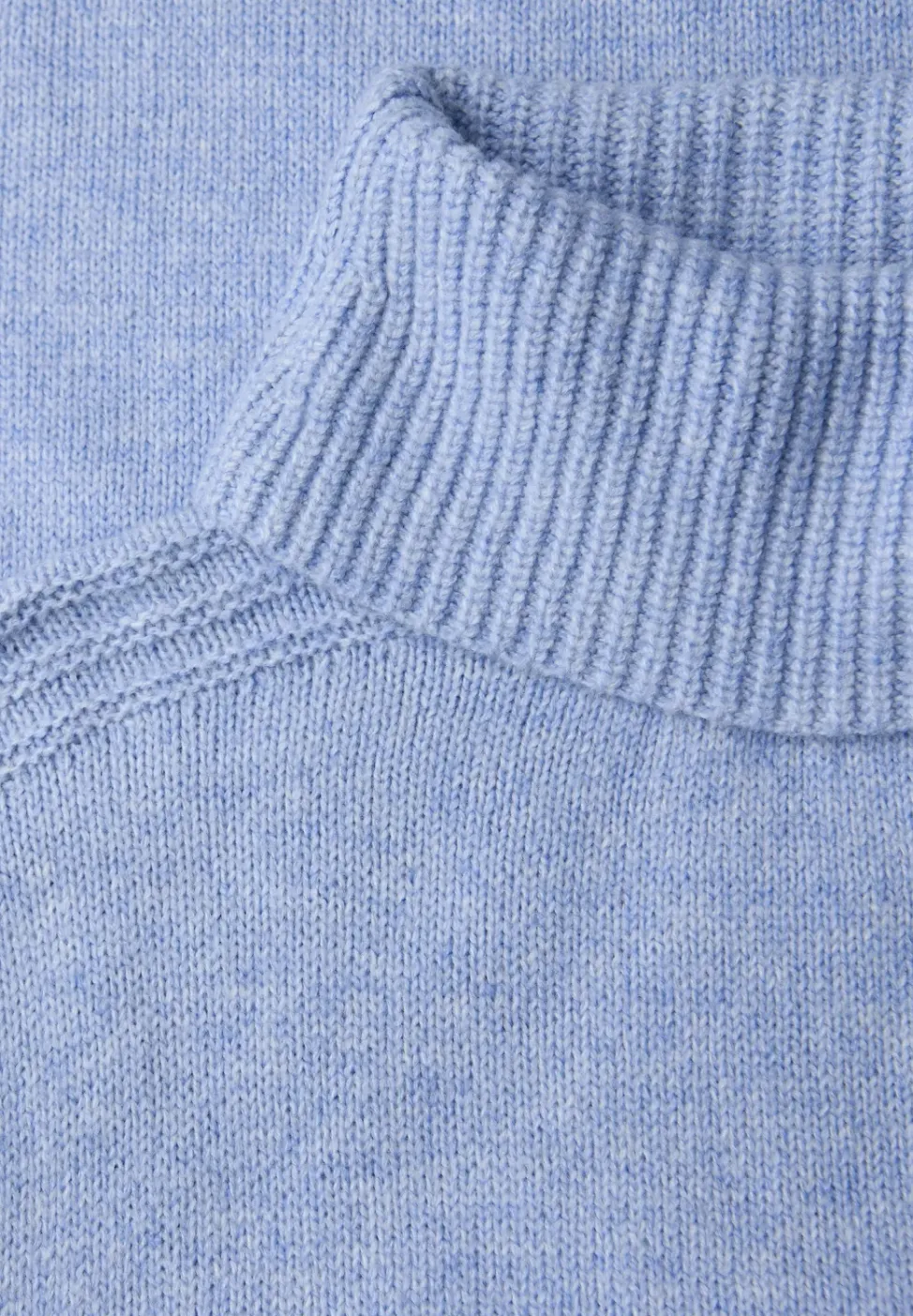 Doux pull à col roulé