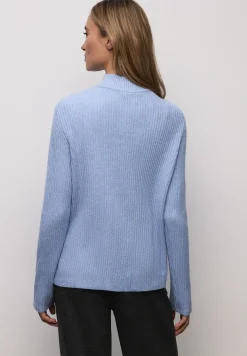 Doux pull-over structuré