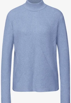 Doux pull-over structuré