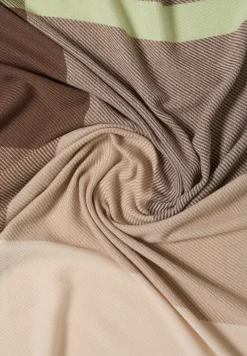 Foulard à motifs
