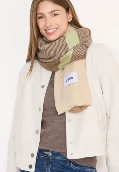 Foulard à motifs