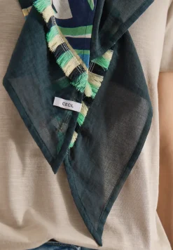 Foulard triangulaire avec motif graphique