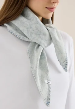 Foulard triangulaire Leo