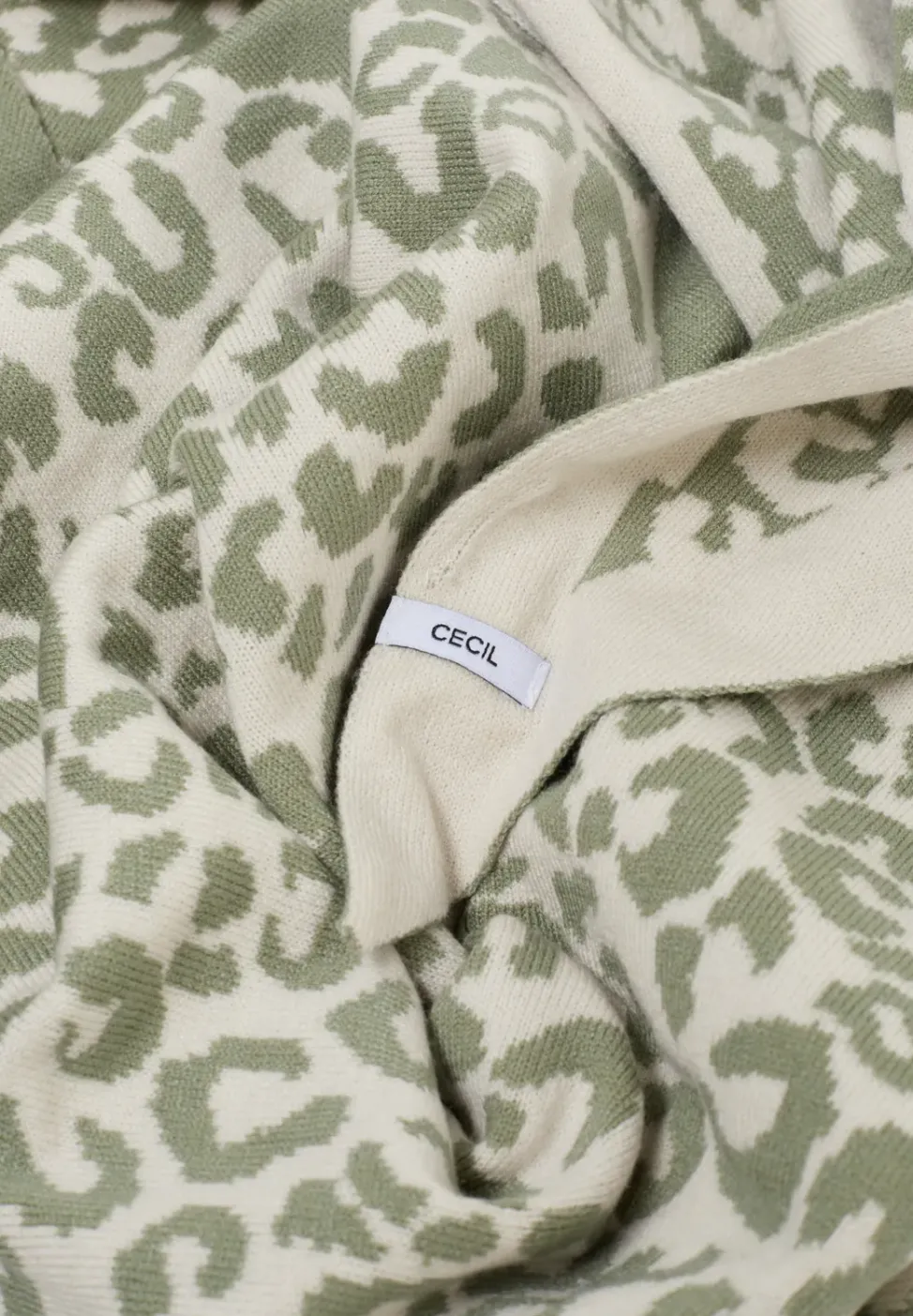 Foulard triangulaire Leo