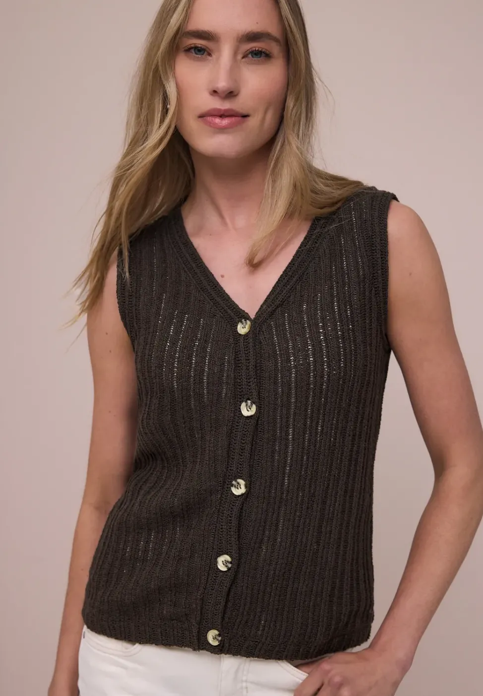 Gilet avec col en V et patte de boutonnage
