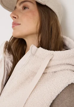 Gilet avec mélange de structures