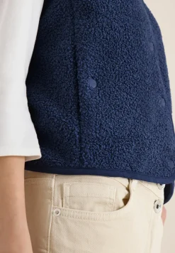 Gilet avec patte de boutonnage