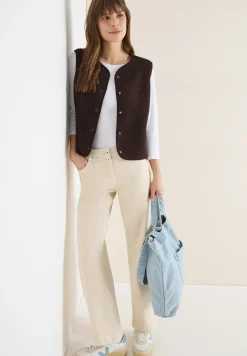 Gilet avec patte de boutonnage