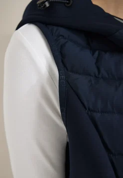 Gilet à capuche