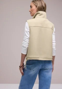Gilet court avec cordon de serrage