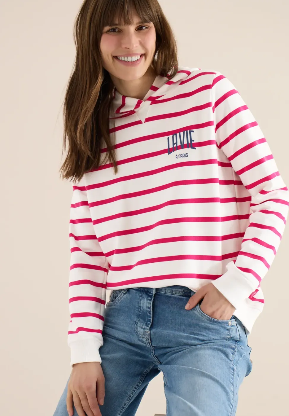 Hoodie avec imprimé sur la poitrine