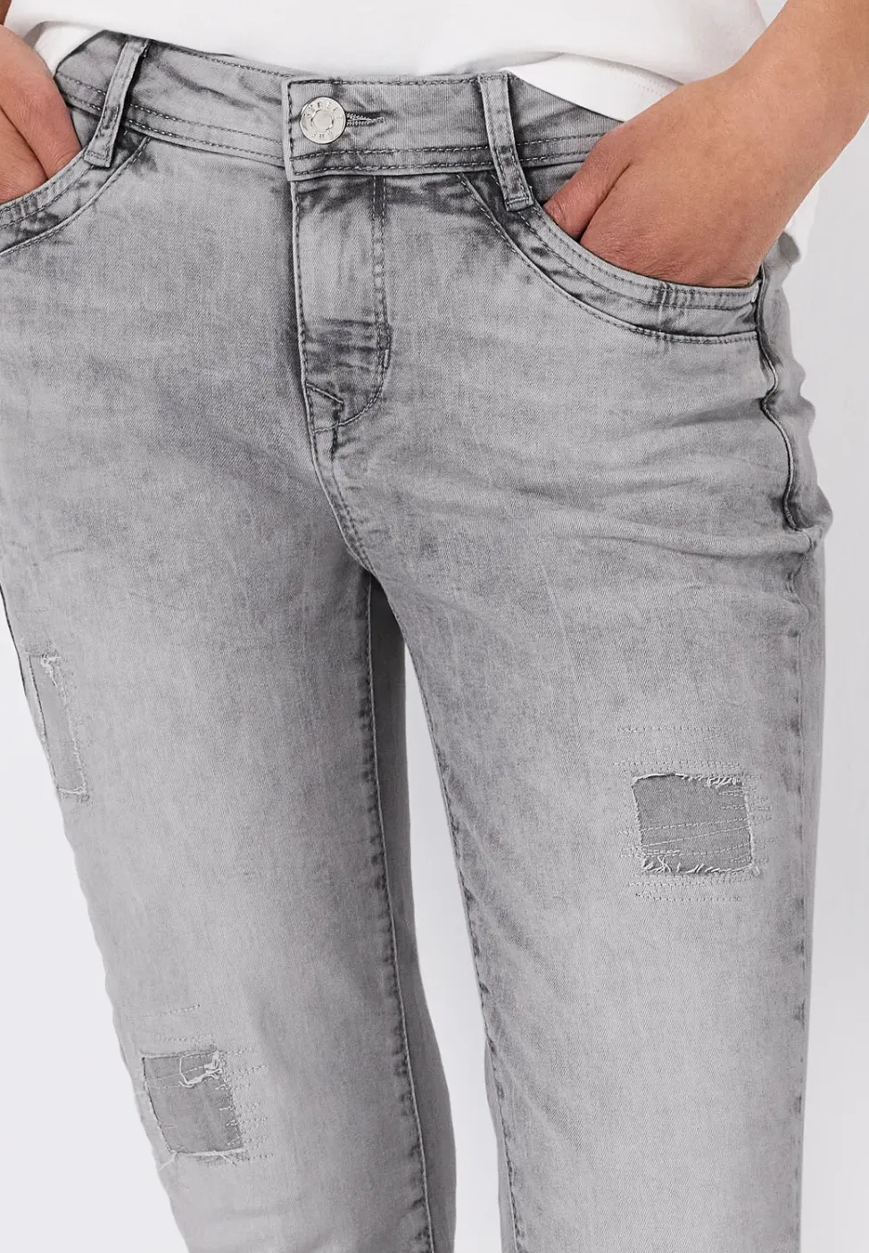 Jeans au look destroy