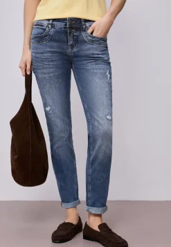 Jeans au look destroy