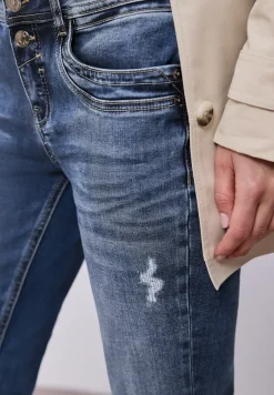 Jeans au look destroy