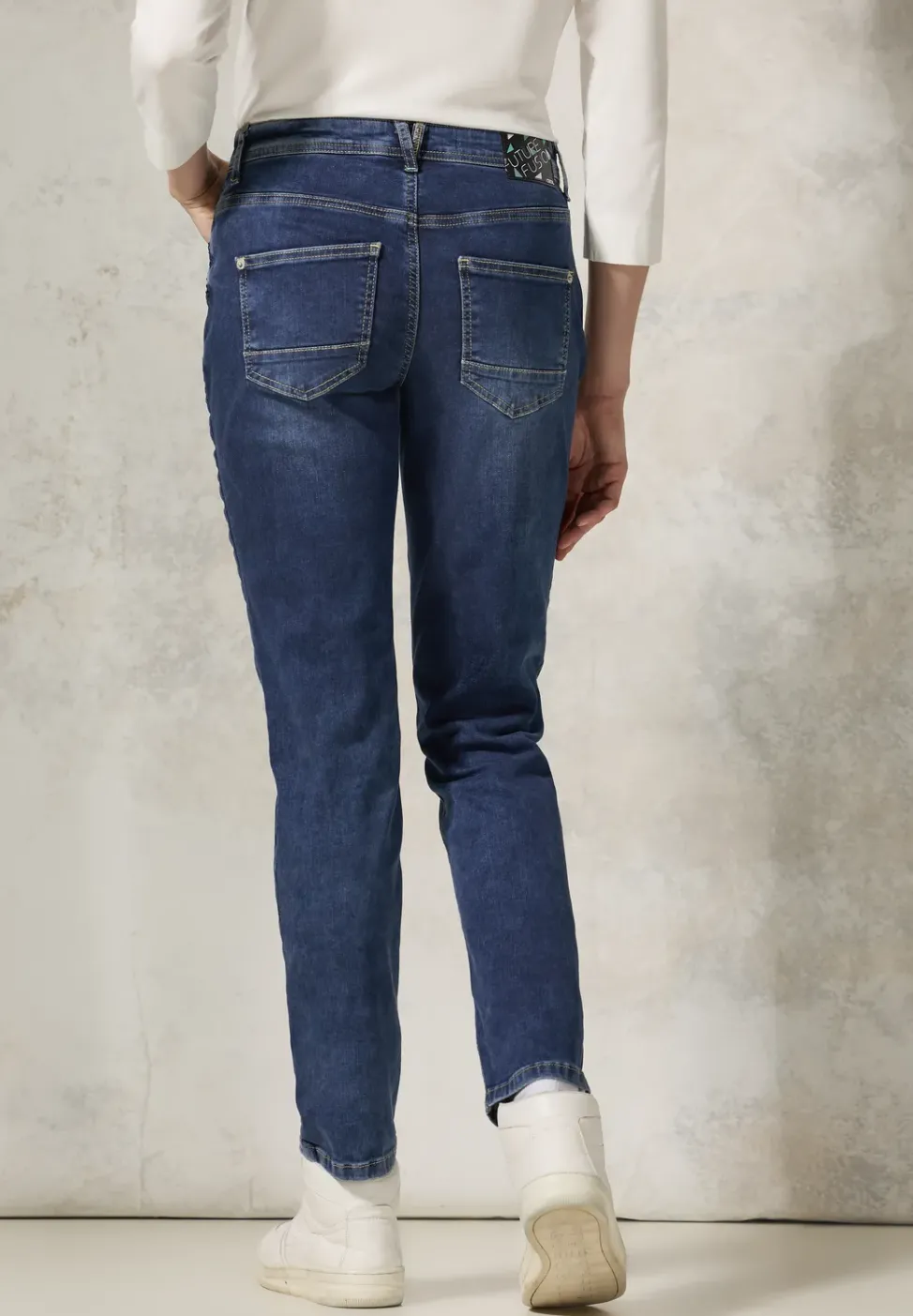 Jeans avec détails scintillants