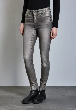 Jeans enduits