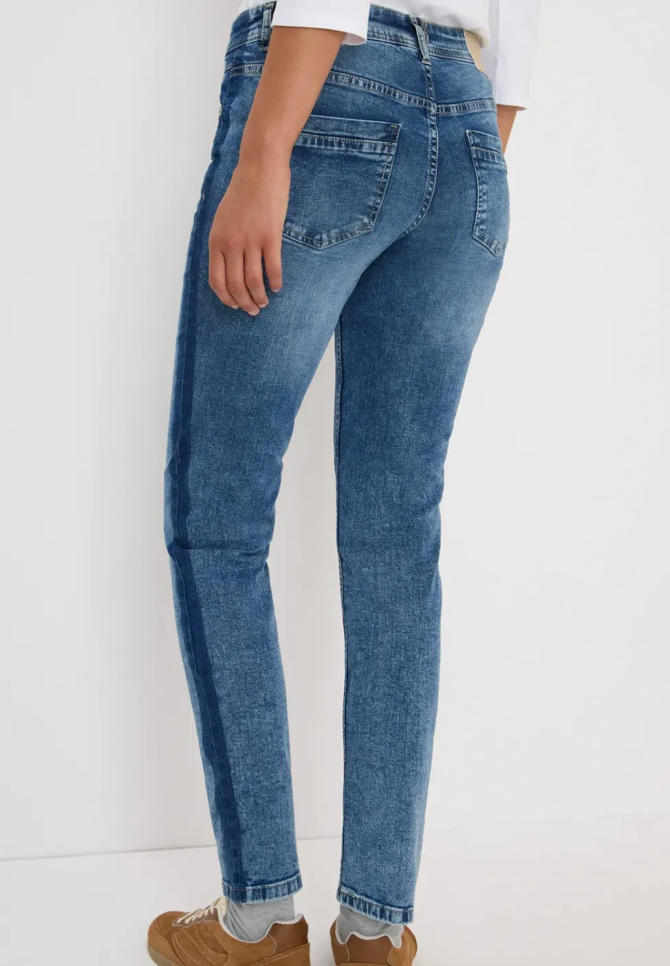 Jeans à galons