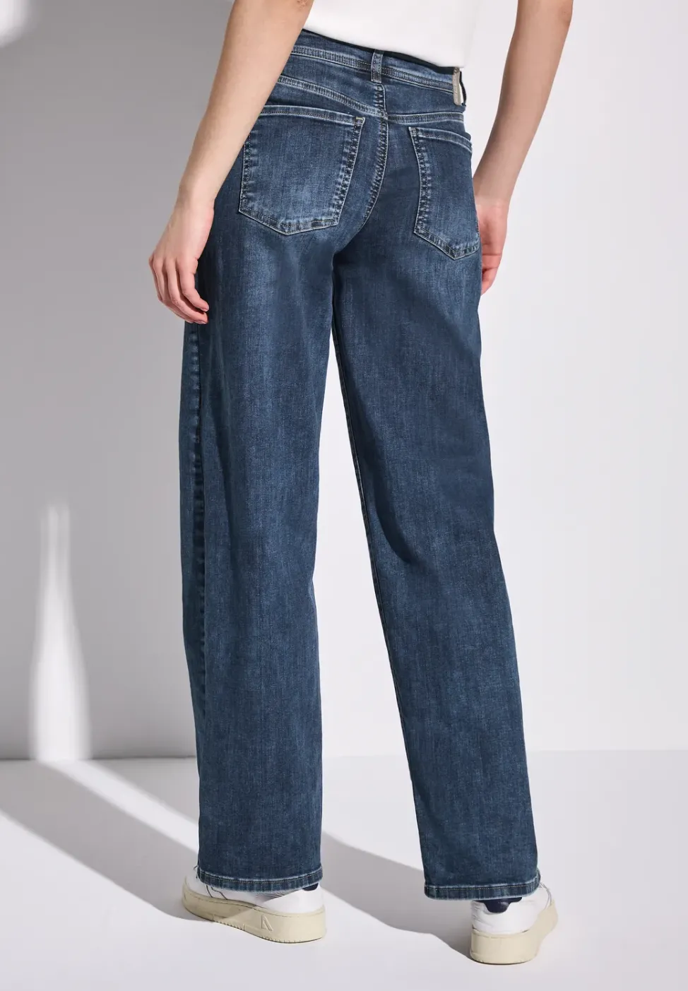 Jeans à jambes larges