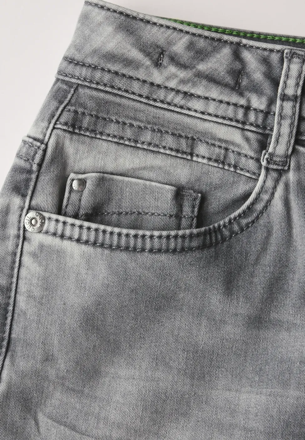 Jeans à jambes larges